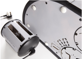 C'est quoi? C'est le toaster that was once a computer case